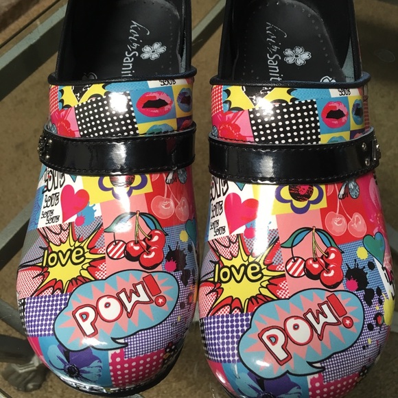 sanita koi clogs
